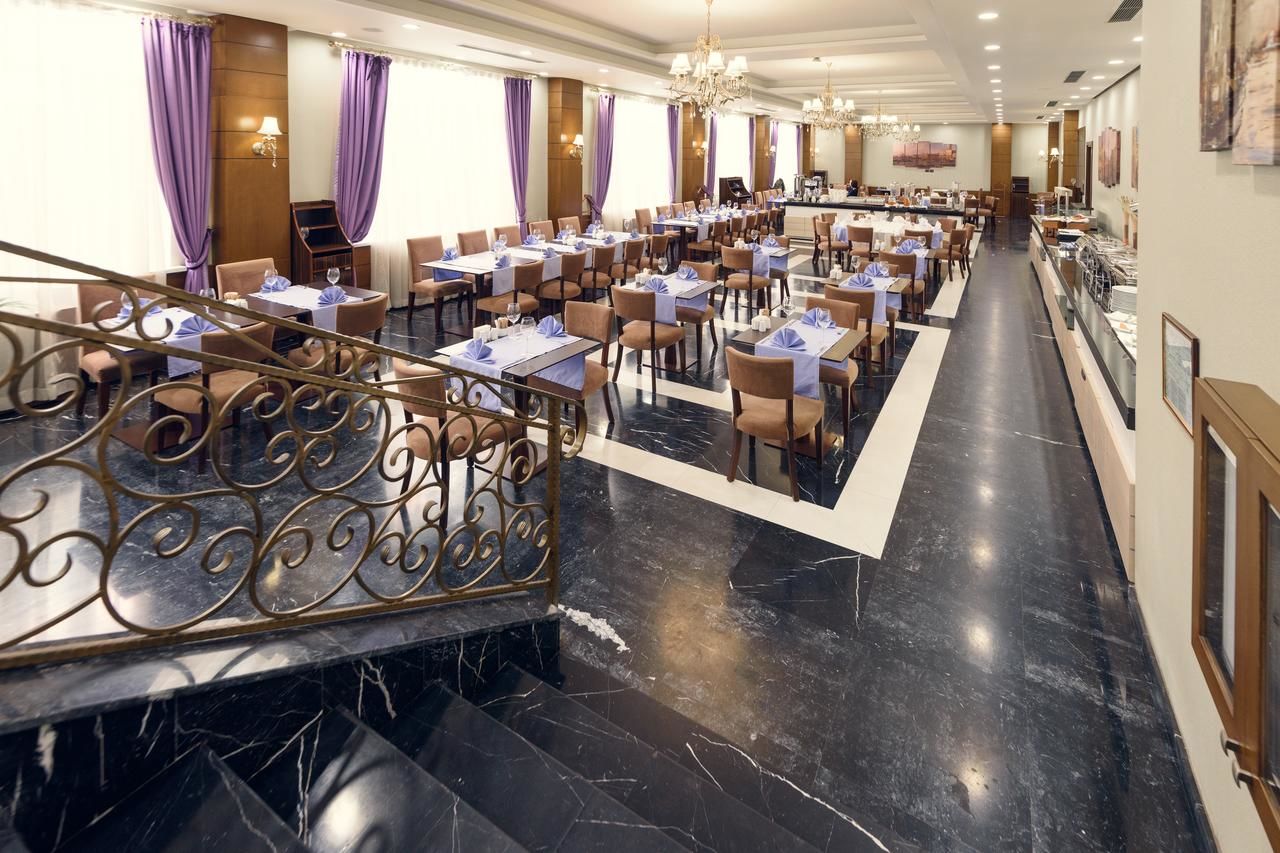 Отель Comfort Hotel Astana Нур-Султан-20