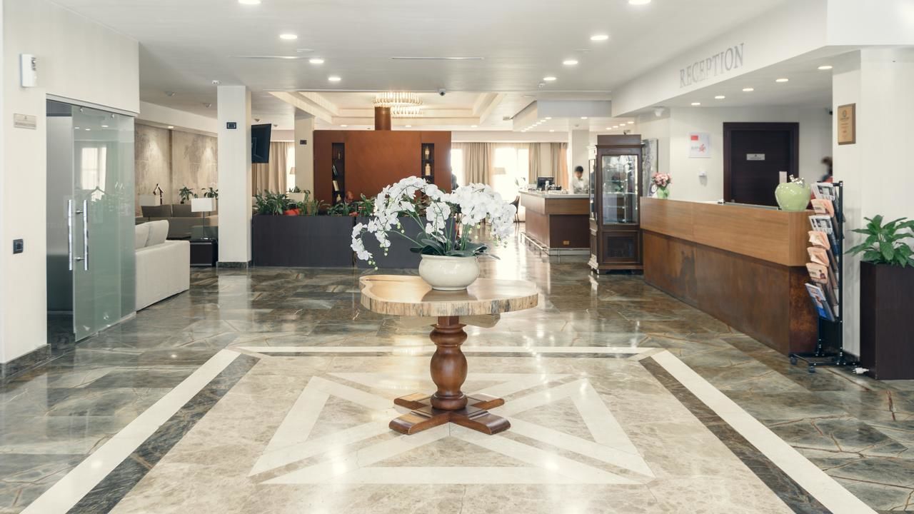 Отель Comfort Hotel Astana Нур-Султан-5