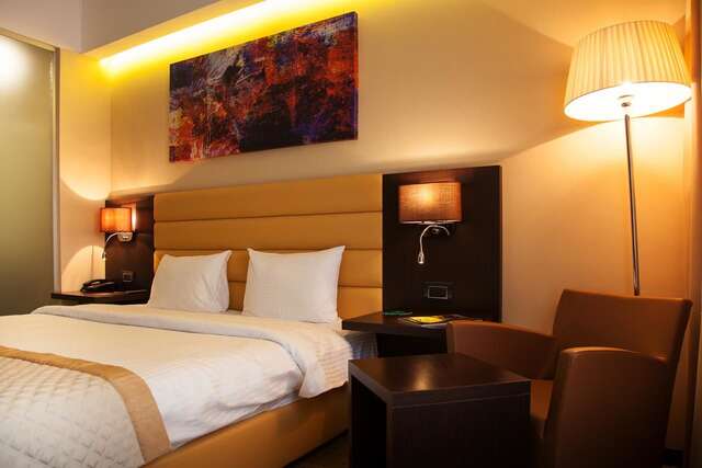 Отель Comfort Hotel Astana Нур-Султан-14