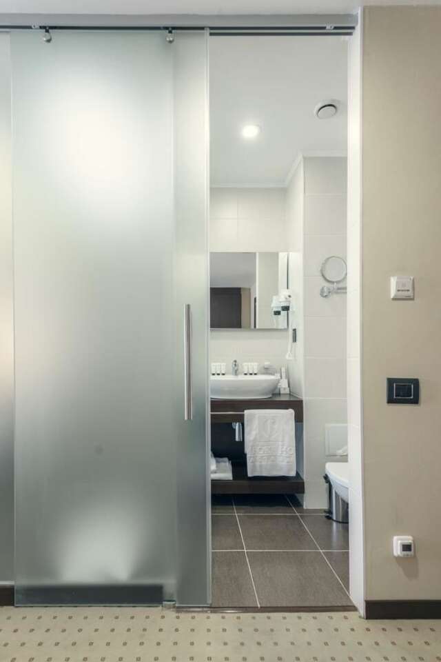 Отель Comfort Hotel Astana Нур-Султан-16