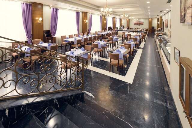 Отель Comfort Hotel Astana Нур-Султан-19