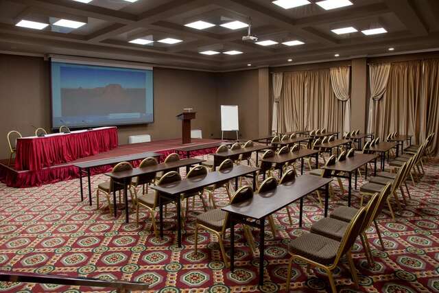 Отель Comfort Hotel Astana Нур-Султан-33