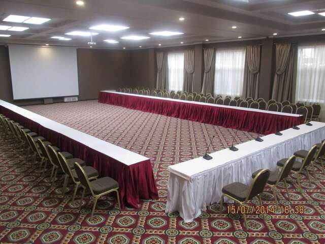 Отель Comfort Hotel Astana Нур-Султан-34